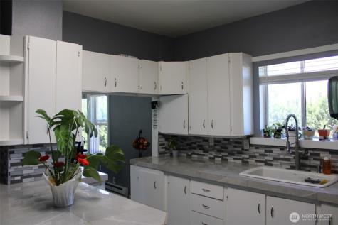 1415 Cherry Street Oroville WA 98844