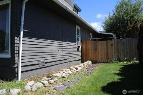 1415 Cherry Street Oroville WA 98844