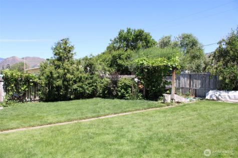 1415 Cherry Street Oroville WA 98844