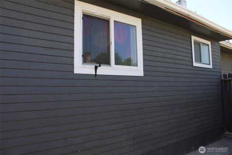1415 Cherry Street Oroville WA 98844