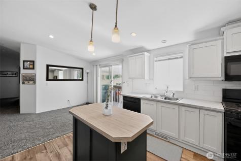 23708 Locust Way Bothell WA 98021