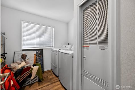 23708 Locust Way Bothell WA 98021