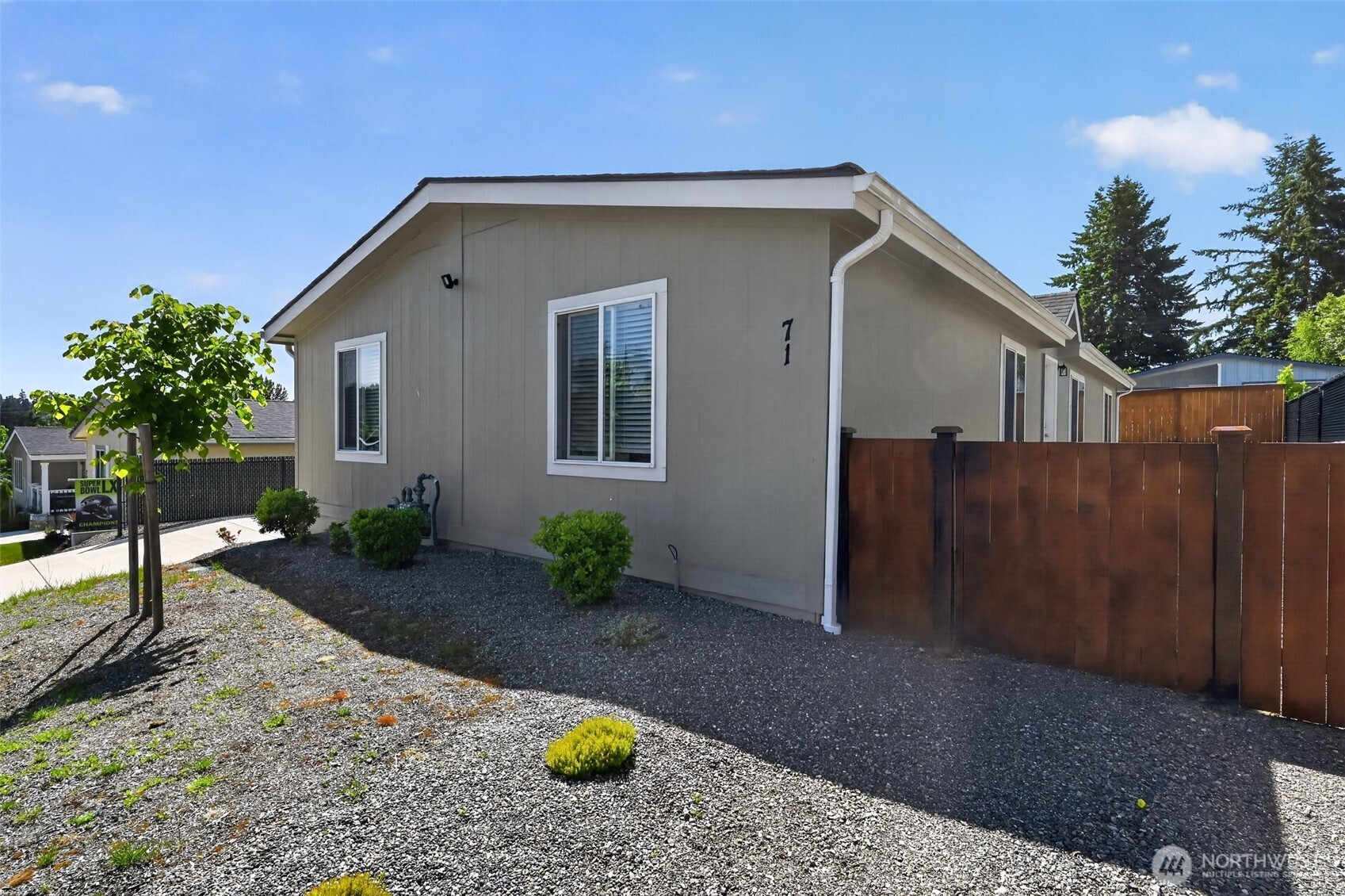 23708 Locust Way Bothell WA 98021