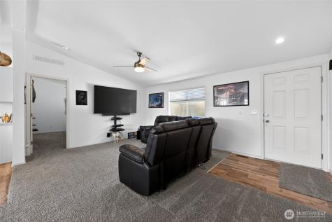 23708 Locust Way Bothell WA 98021