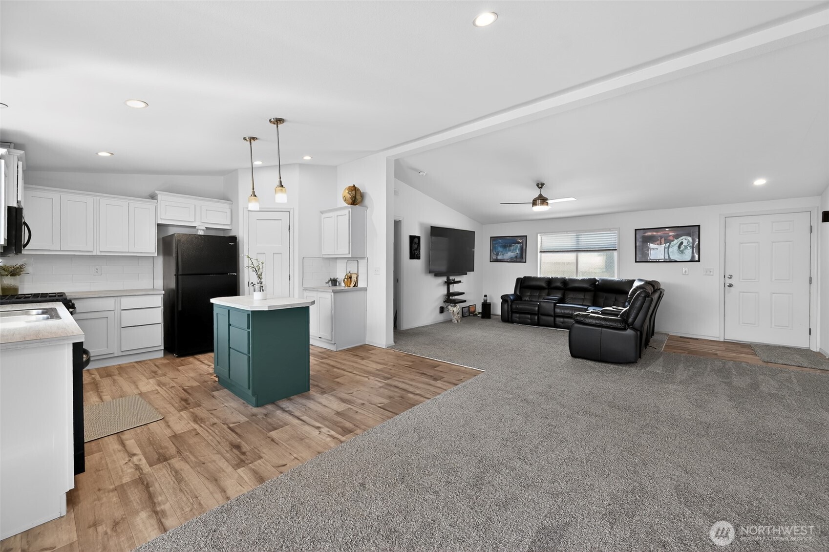 23708 Locust Way Bothell WA 98021