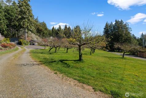 10427 Powell Drive NW Gig Harbor WA 98335