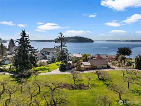 10427 Powell Drive NW Gig Harbor WA 98335