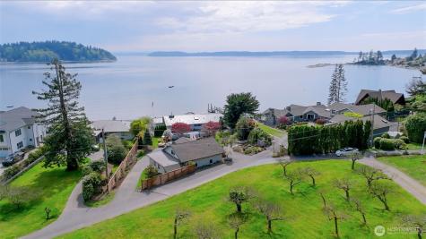 10427 Powell Drive NW Gig Harbor WA 98335