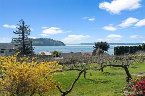 10427 Powell Drive NW Gig Harbor WA 98335
