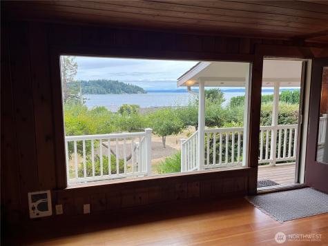 10427 Powell Drive NW Gig Harbor WA 98335