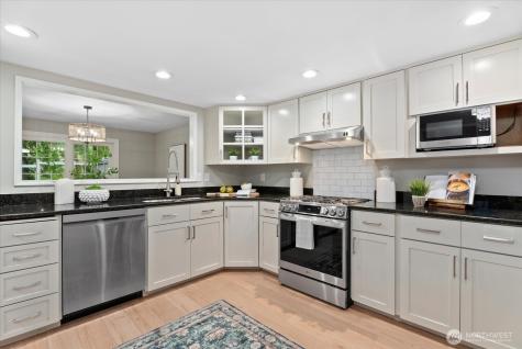 13514 NE 89th Court Redmond WA 98052