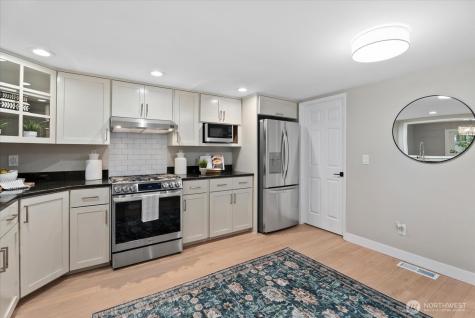13514 NE 89th Court Redmond WA 98052