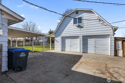 1634 S Wallace Street Moses Lake WA 98837