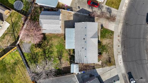 1634 S Wallace Street Moses Lake WA 98837