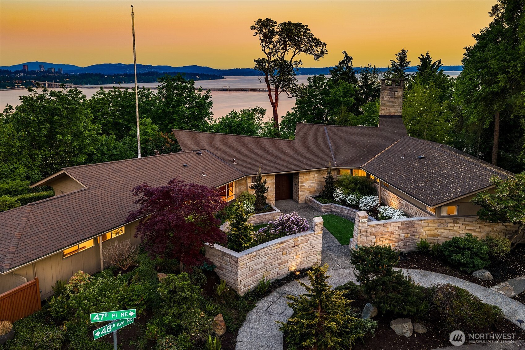 3704 48th Avenue NE Seattle WA 98105