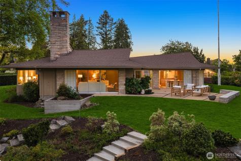 3704 48th Avenue NE Seattle WA 98105