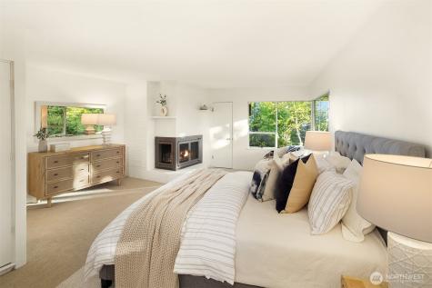 3704 48th Avenue NE Seattle WA 98105