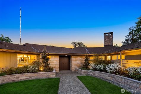 3704 48th Avenue NE Seattle WA 98105