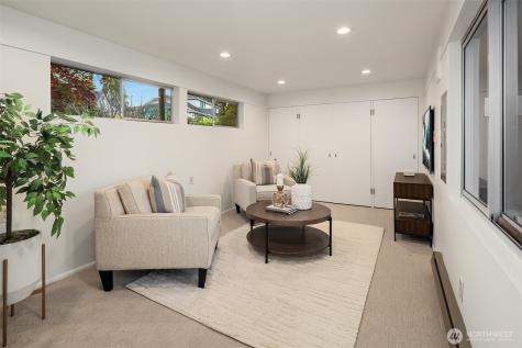 3704 48th Avenue NE Seattle WA 98105