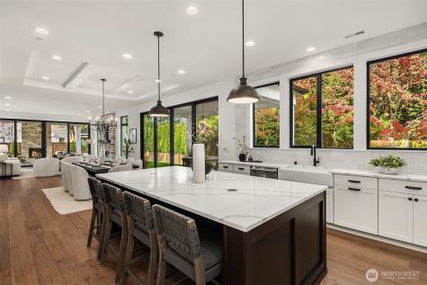 13988 SE 5th Street Bellevue WA 98005