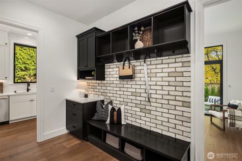 13988 SE 5th Street Bellevue WA 98005