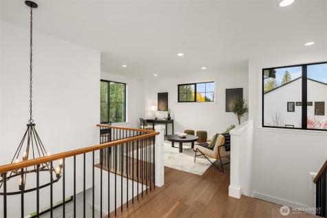 13988 SE 5th Street Bellevue WA 98005