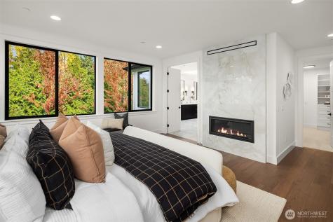 13988 SE 5th Street Bellevue WA 98005