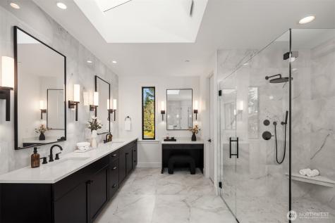 13988 SE 5th Street Bellevue WA 98005