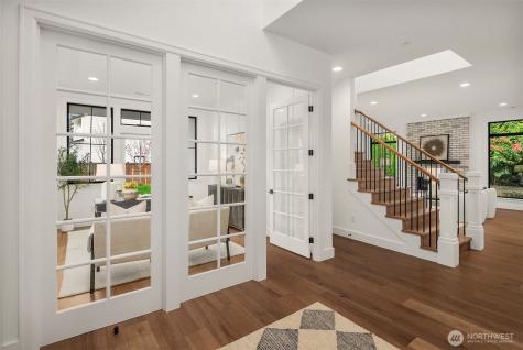 13988 SE 5th Street Bellevue WA 98005