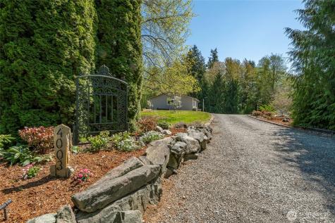 4003 Hoier Blaine WA 98230