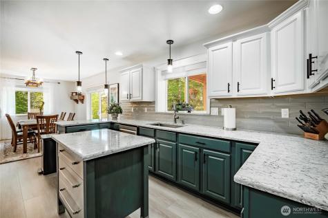 4003 Hoier Blaine WA 98230