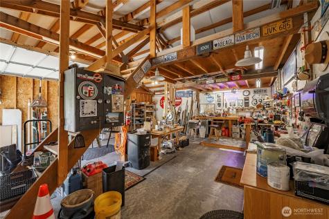 4003 Hoier Blaine WA 98230