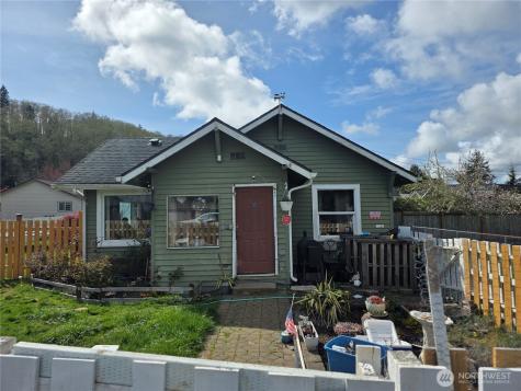1315 Laurel Street Hoquiam WA 98550