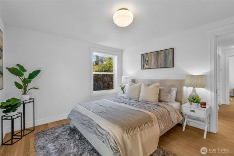 4427 Glenn Way SW Seattle WA 98116