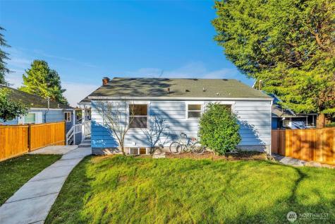 4427 Glenn Way SW Seattle WA 98116