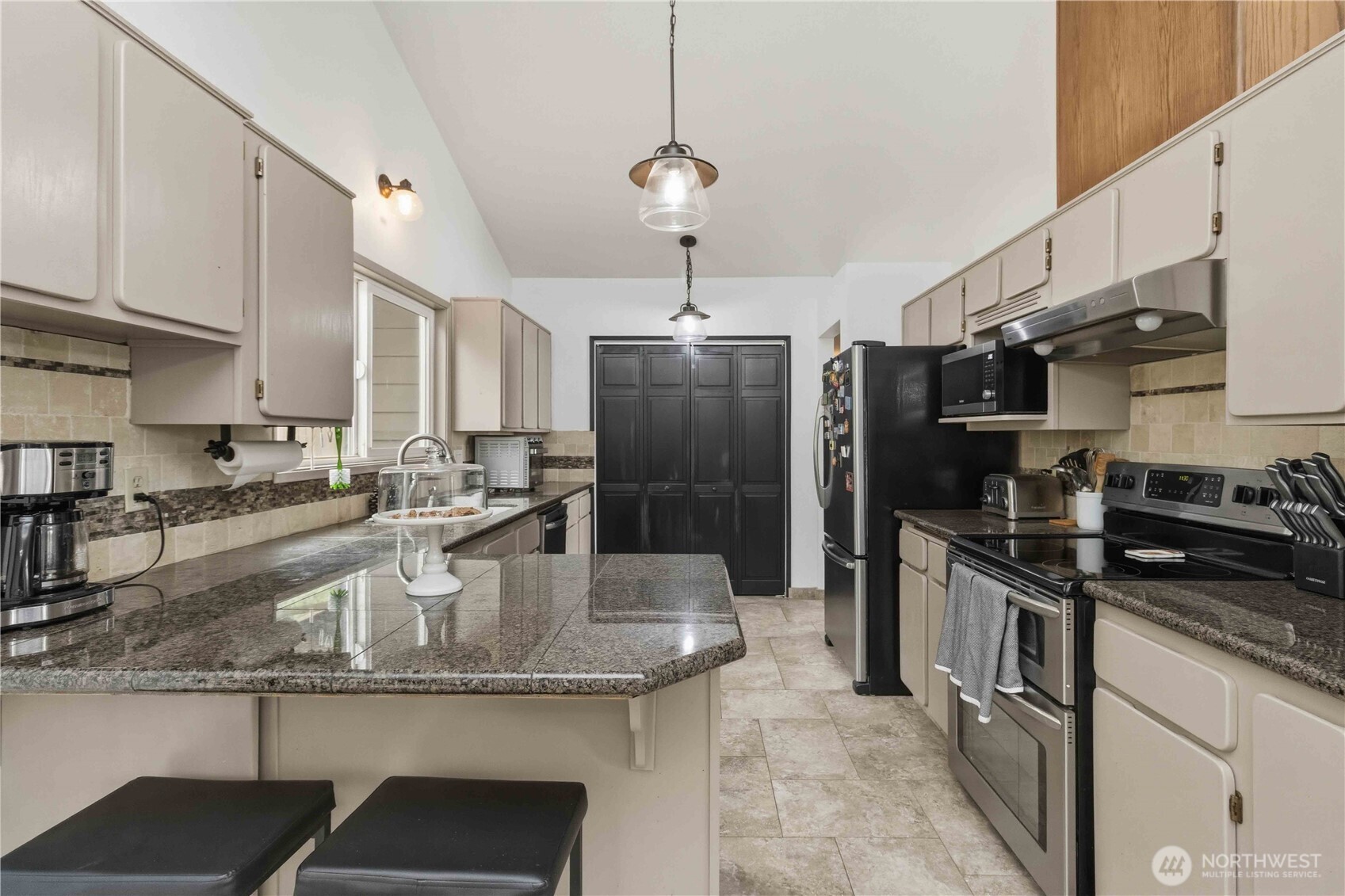 209 Curtis Drive Longview WA 98632