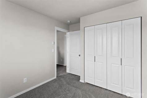 611 N Oak Street Tieton WA 98947