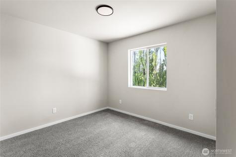 611 N Oak Street Tieton WA 98947