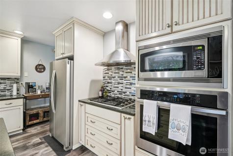 100 Inglewood Park Longview WA 98632