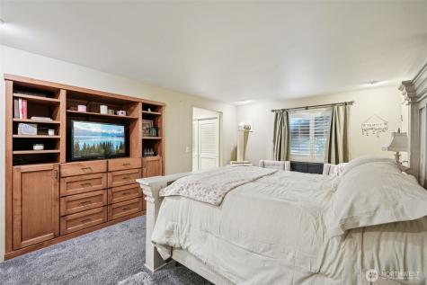 100 Inglewood Park Longview WA 98632