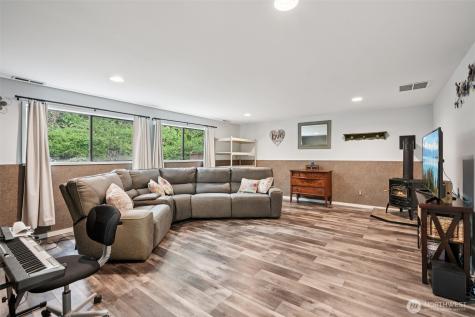 100 Inglewood Park Longview WA 98632