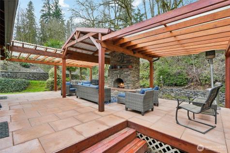 100 Inglewood Park Longview WA 98632