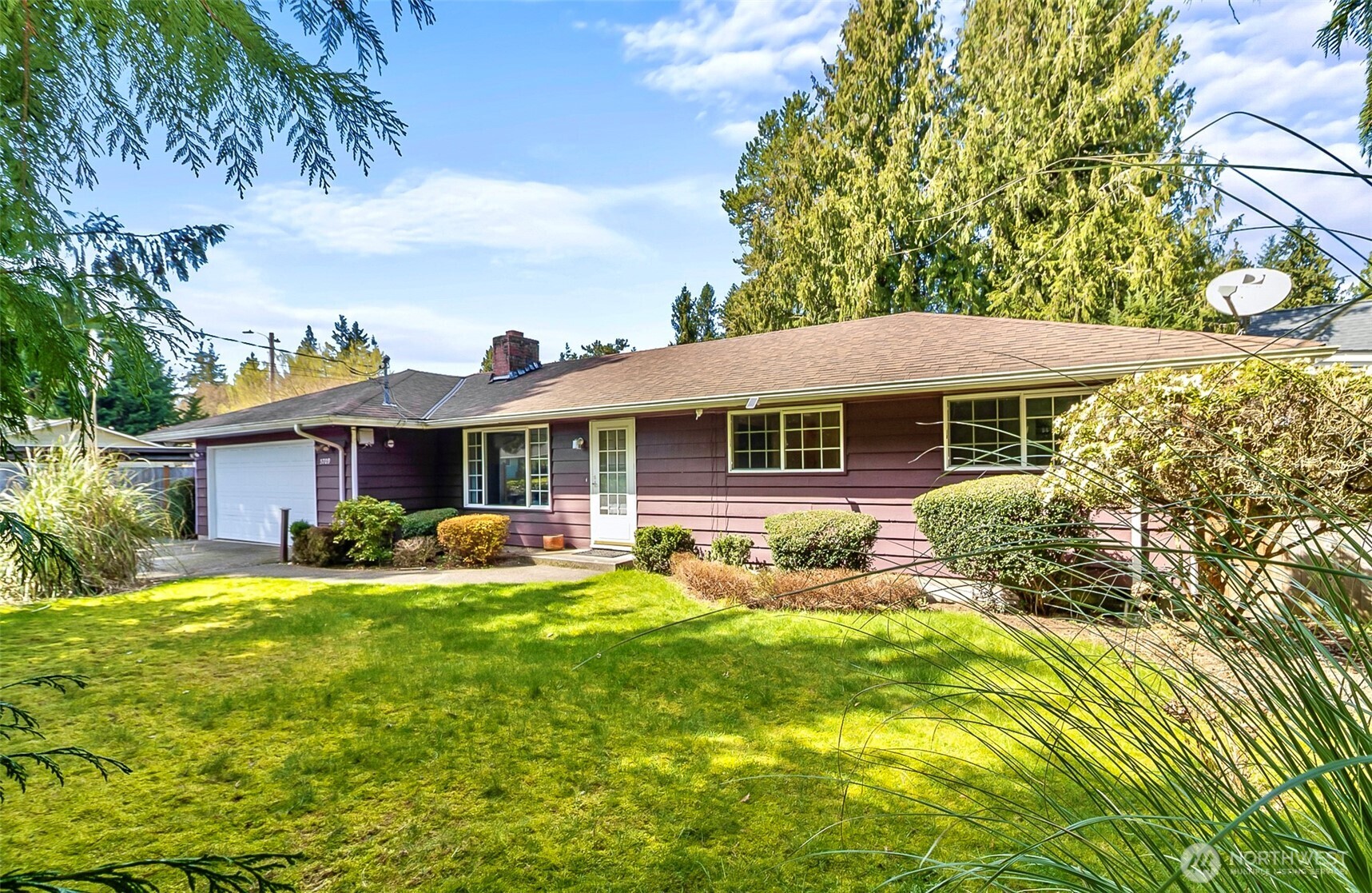 5709 Grove Street Marysville WA 98270