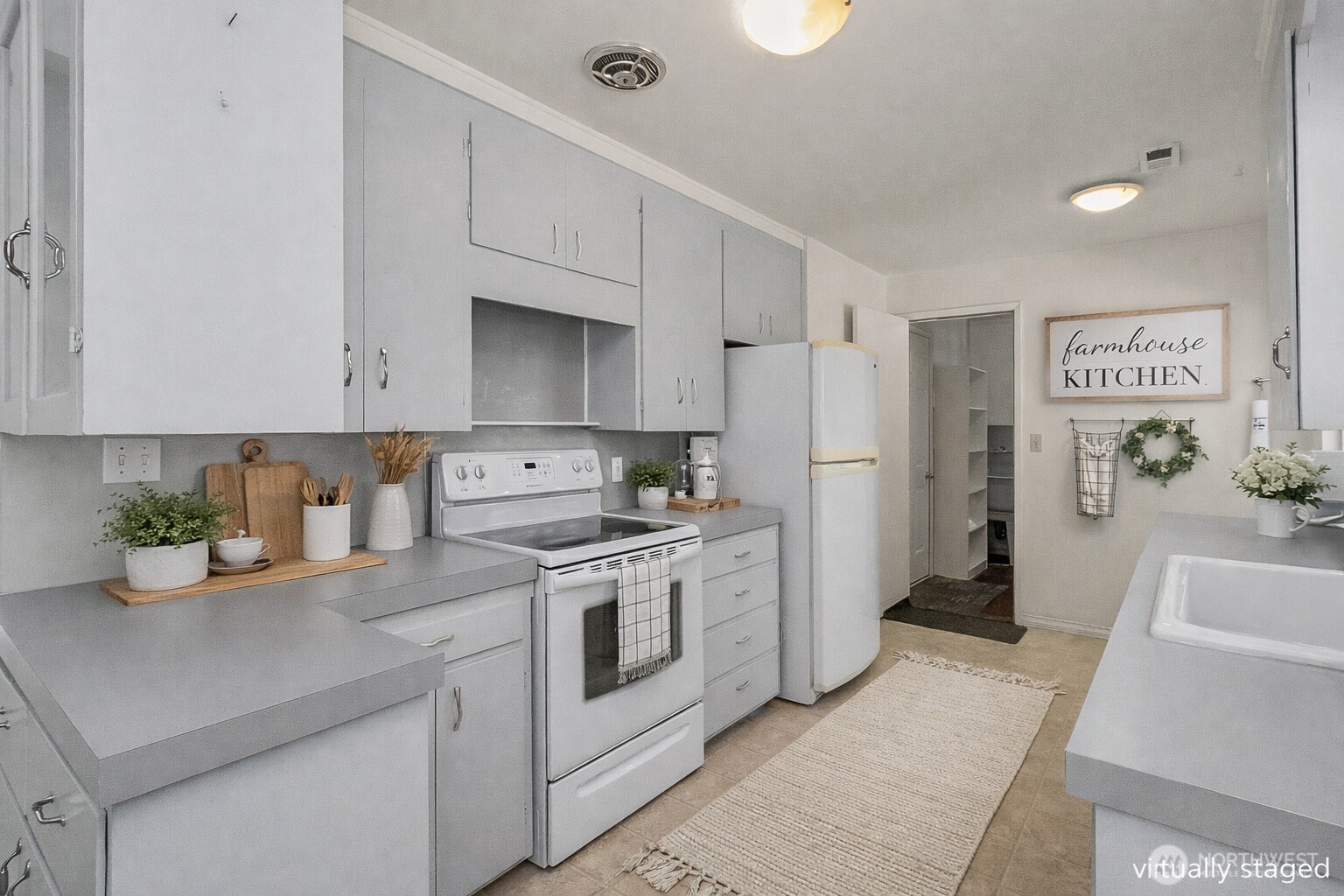 5709 Grove Street Marysville WA 98270