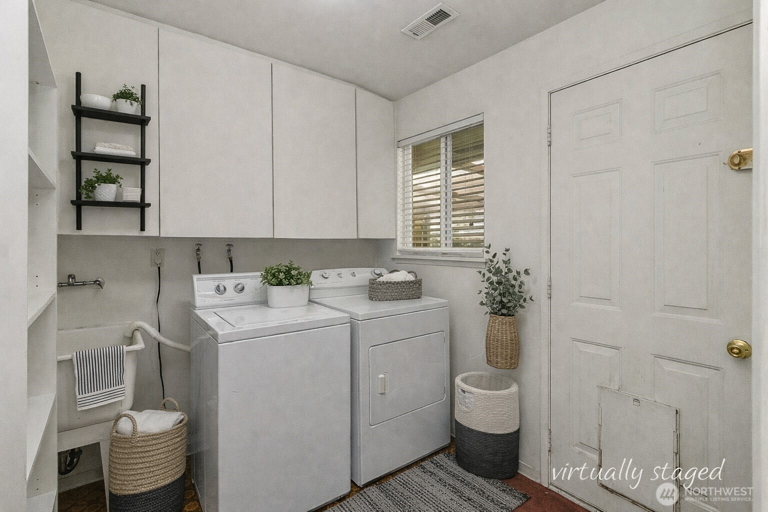 5709 Grove Street Marysville WA 98270