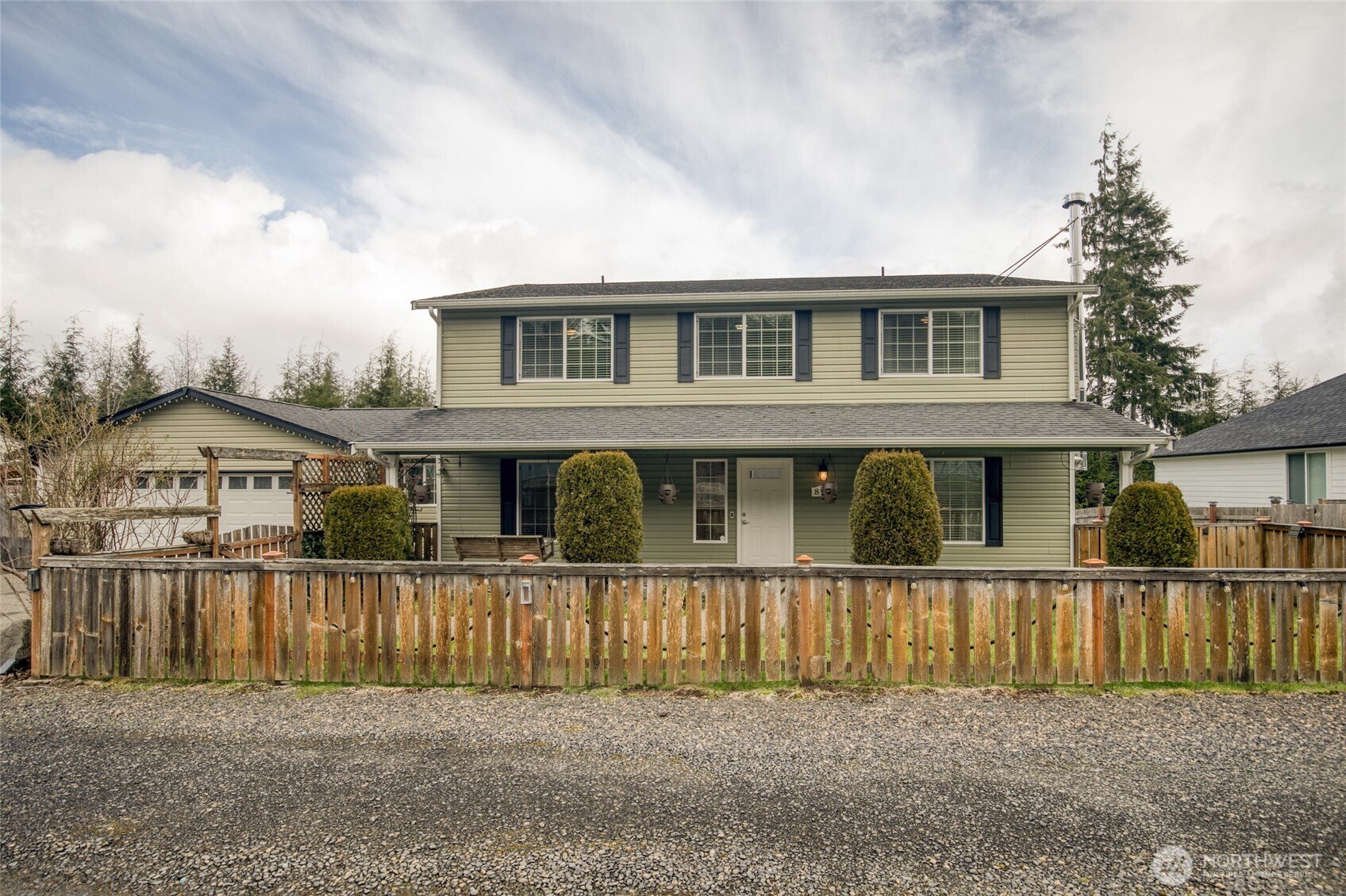 828 Ocean Avenue Cosmopolis WA 98595