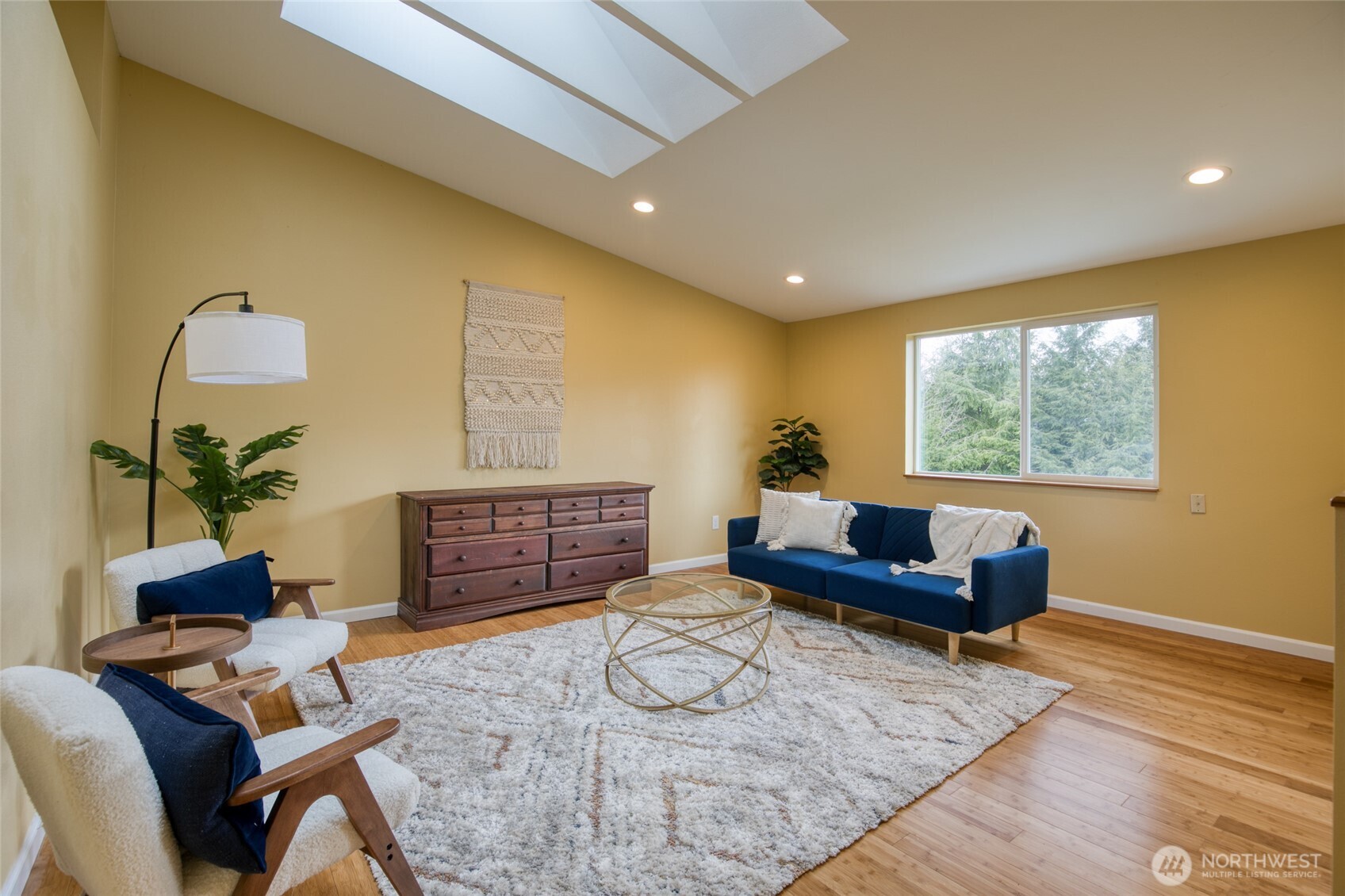 828 Ocean Avenue Cosmopolis WA 98595