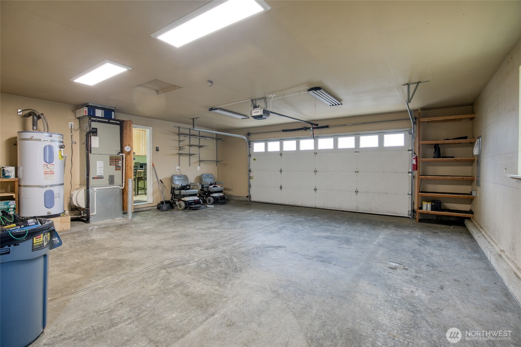 828 Ocean Avenue Cosmopolis WA 98595