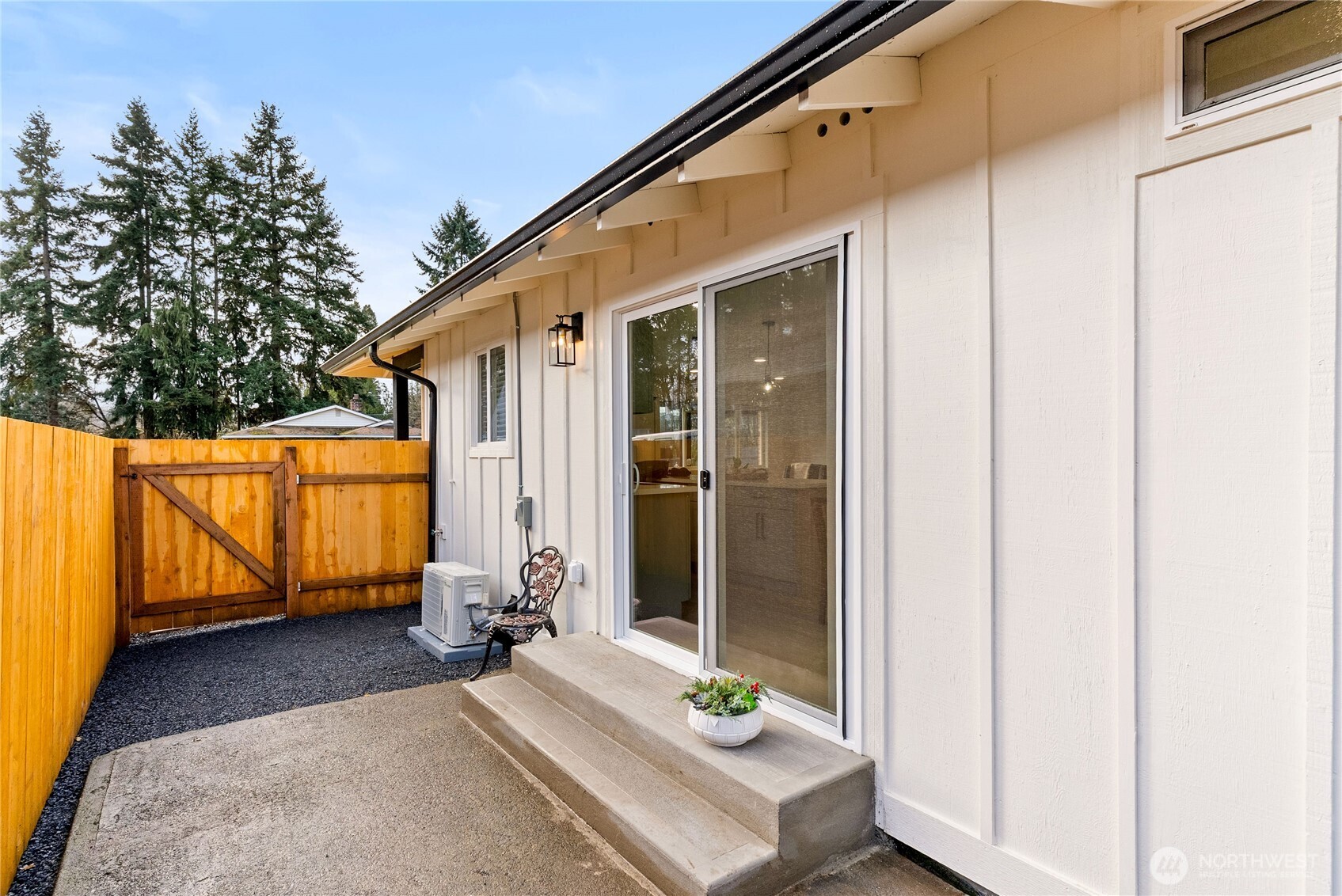 1109 E 70th Street Tacoma WA 98404