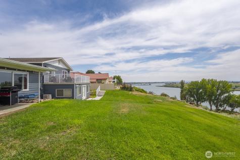 634 N Crestview Drive Moses Lake WA 98837